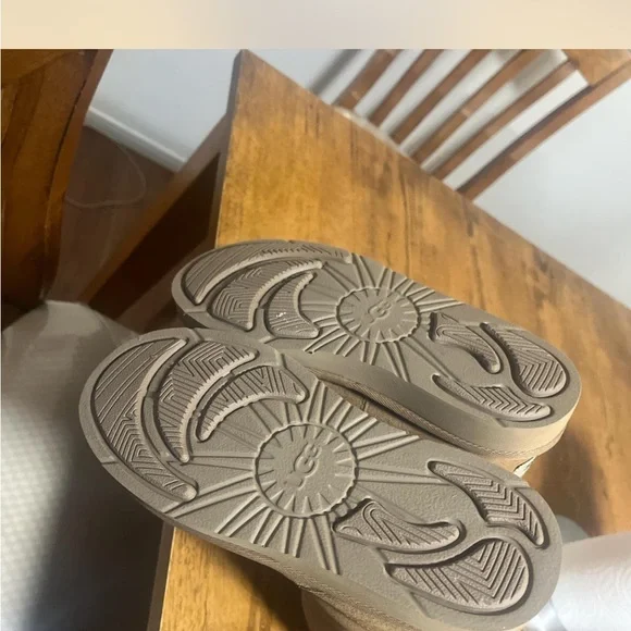 Ugg Cozy Tan Suede Boots - Picture 4 of 4